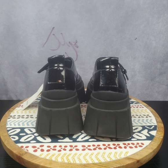 Bershka Faux Patent Platform chunky preppy streatwear‎ Shoes Women's size 4.5 - Picture 4 of 11